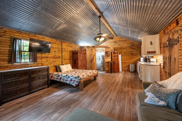 9819 Old Bridge Road, Terrell, TX 75160