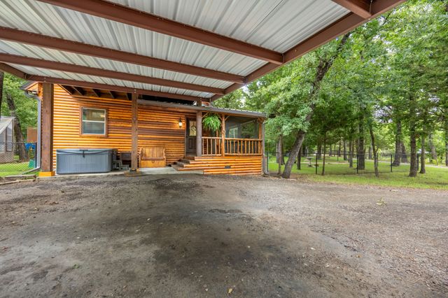 9819 Old Bridge Road, Terrell, TX 75160
