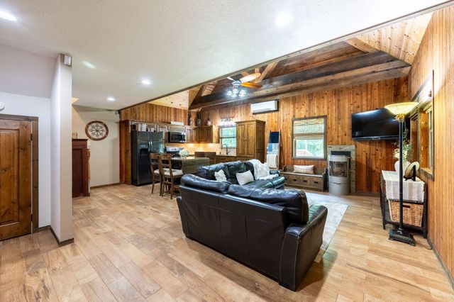 9819 Old Bridge Road, Terrell, TX 75160