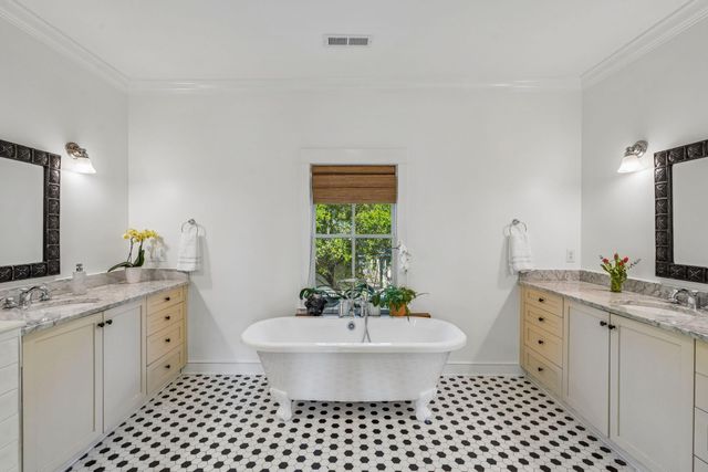 9 William Street, Mount Pleasant, SC 29464