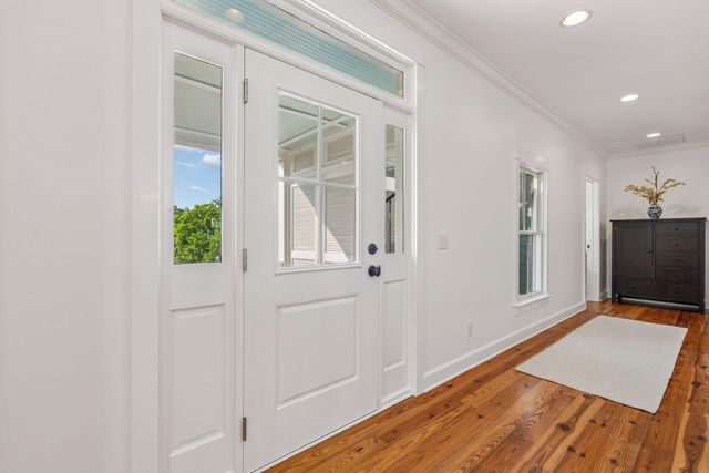 9 William Street, Mount Pleasant, SC 29464