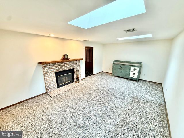 5770 SUN VALLEY RUN, Zionsville, PA 18092