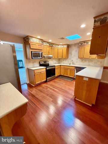 5770 SUN VALLEY RUN, Zionsville, PA 18092