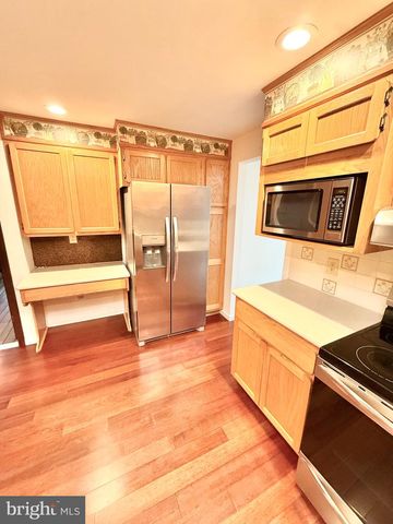 5770 SUN VALLEY RUN, Zionsville, PA 18092