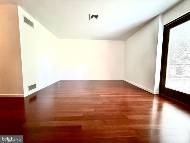 5770 SUN VALLEY RUN, Zionsville, PA 18092