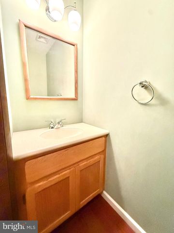 5770 SUN VALLEY RUN, Zionsville, PA 18092