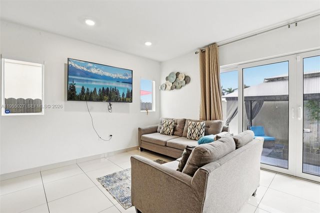 1191 NW 1st St, Florida City, FL 33034