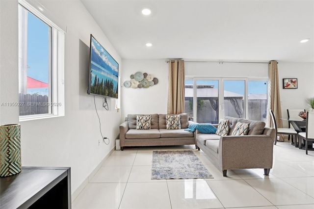 1191 NW 1st St, Florida City, FL 33034