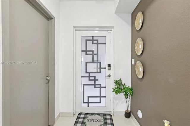 1191 NW 1st St, Florida City, FL 33034