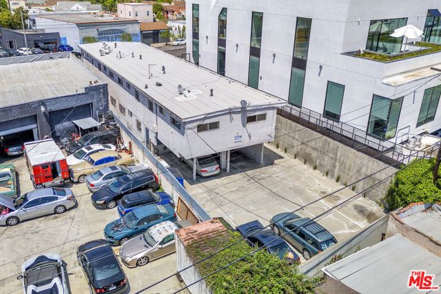 5614 W Adams Boulevard, Los Angeles, CA 90016