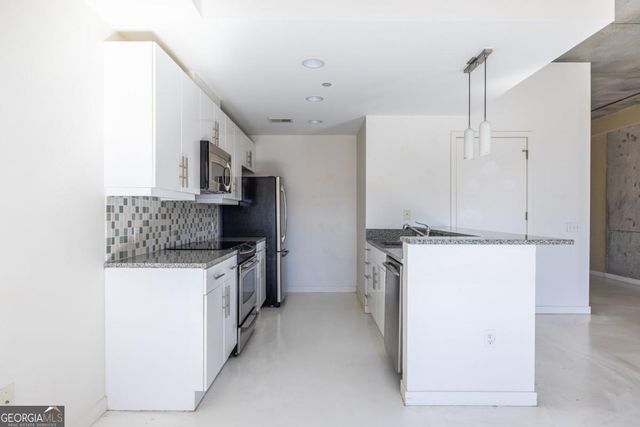 335 W Ponce De Leon Avenue 506, Decatur, GA 30030