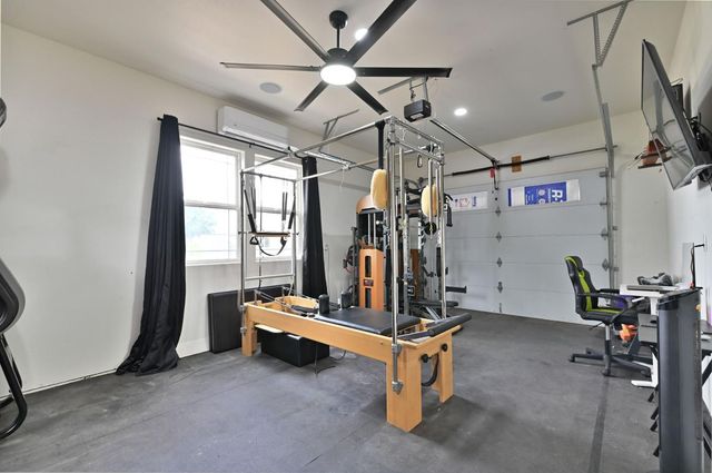 11038 Victory Ave, Oakdale, CA 95361