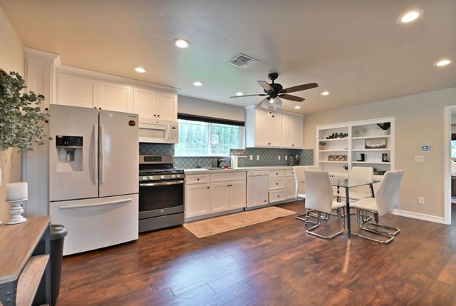 11038 Victory Ave, Oakdale, CA 95361