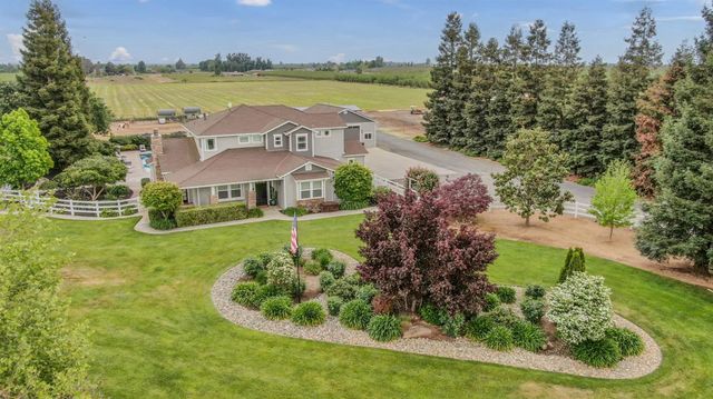 11038 Victory Ave, Oakdale, CA 95361