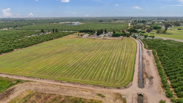 11038 Victory Ave, Oakdale, CA 95361