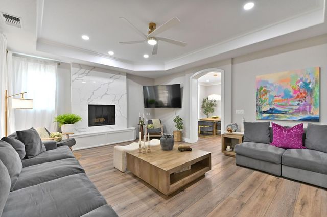 11038 Victory Ave, Oakdale, CA 95361