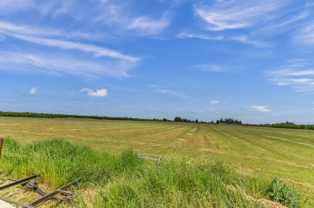 11038 Victory Ave, Oakdale, CA 95361