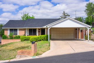 1310 Carol Ann St., Kerrville, TX 78028