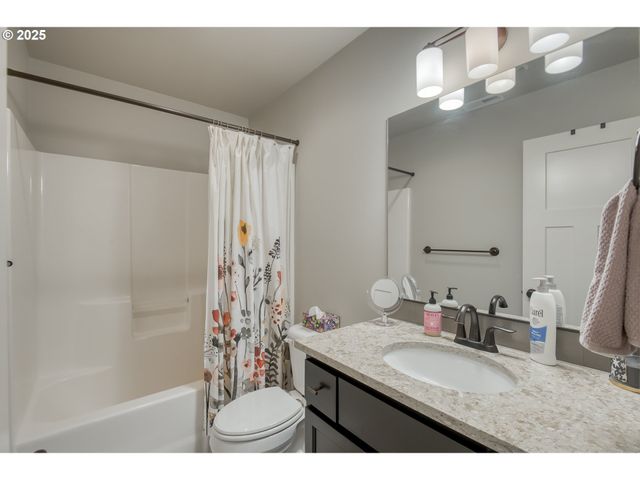 619 DEPOT St, Fairview, OR 97024