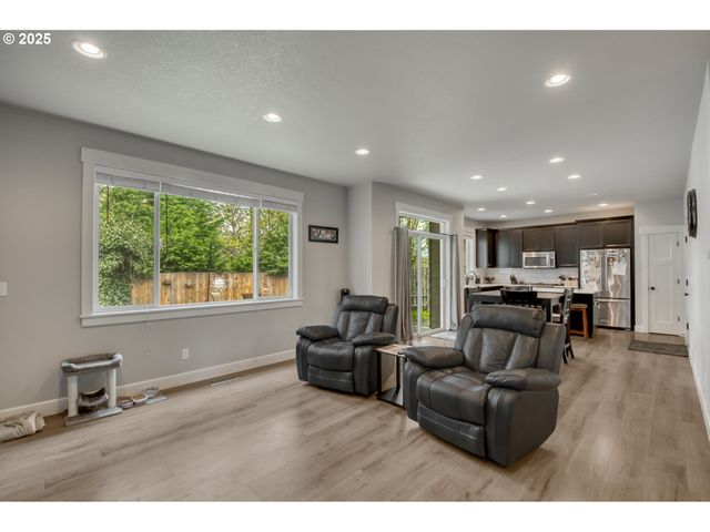 619 DEPOT St, Fairview, OR 97024