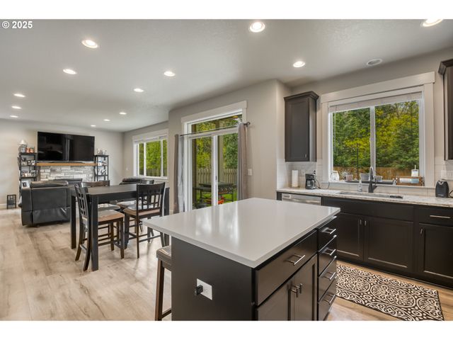 619 DEPOT St, Fairview, OR 97024