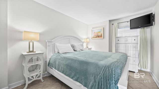 517 E Beach Boulevard 2B, Gulf Shores, AL 36542