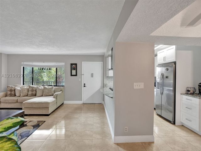 7466 Ashmont Cir 303, Tamarac, FL 33321