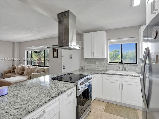 7466 Ashmont Cir 303, Tamarac, FL 33321
