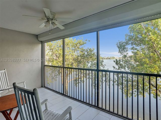 7466 Ashmont Cir 303, Tamarac, FL 33321