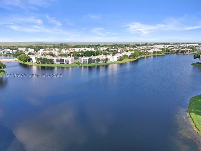 7466 Ashmont Cir 303, Tamarac, FL 33321