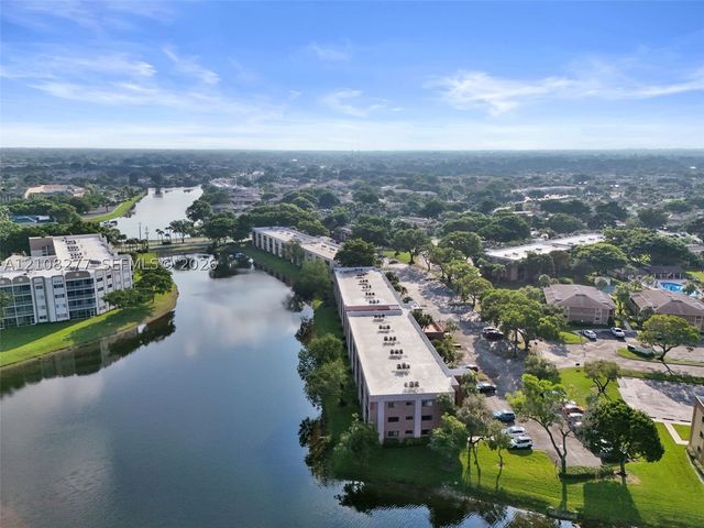 7466 Ashmont Cir 303, Tamarac, FL 33321