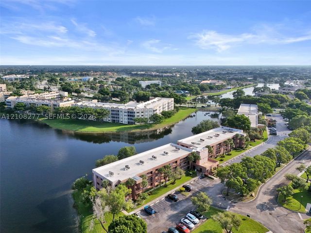 7466 Ashmont Cir 303, Tamarac, FL 33321