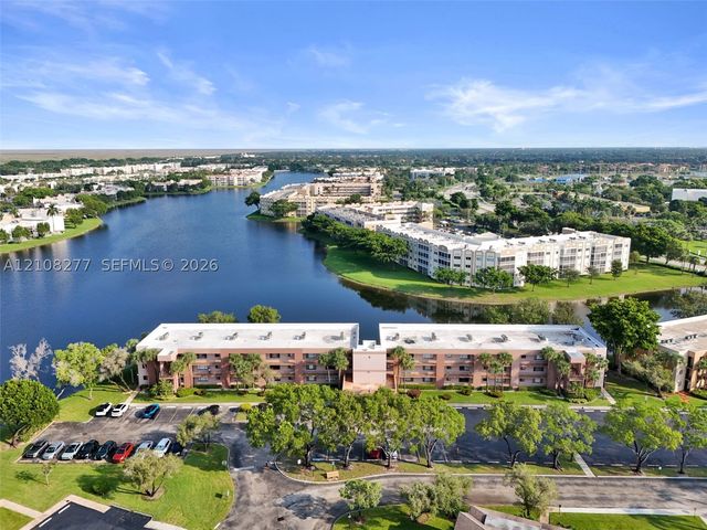 7466 Ashmont Cir 303, Tamarac, FL 33321