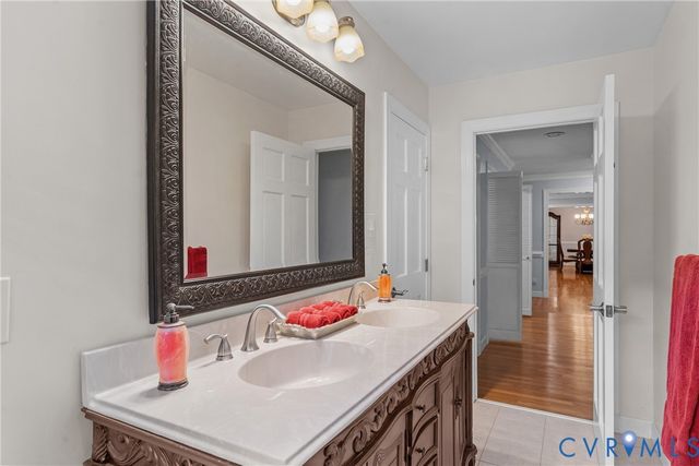 15300 Gamecock Rd, Midlothian, VA 23112