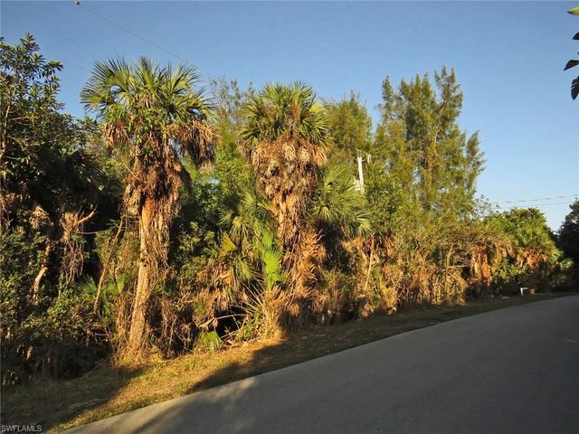6095 Dinkins Lake RD, Sanibel, FL 33957