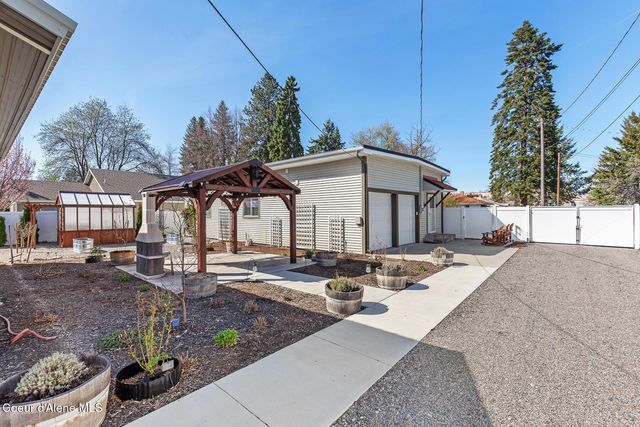 224 W Emma Ave, Coeur D'alene, ID 83814