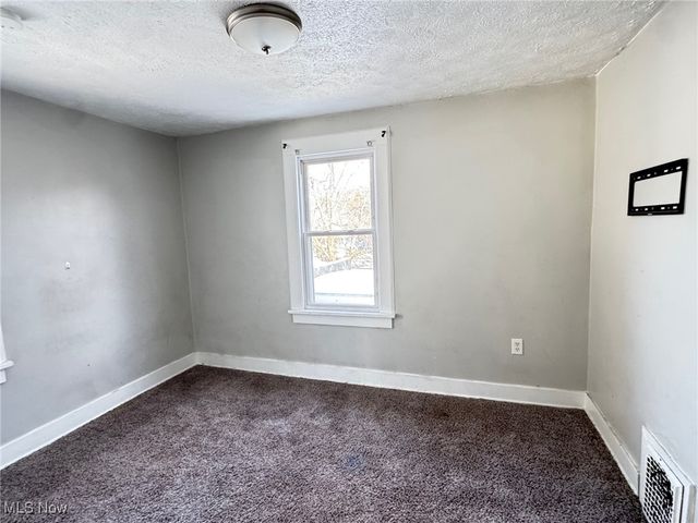 1239 Pondview Avenue, Akron, OH 44305