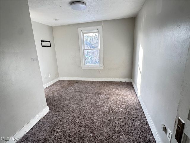 1239 Pondview Avenue, Akron, OH 44305