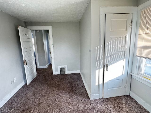 1239 Pondview Avenue, Akron, OH 44305