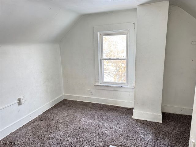 1239 Pondview Avenue, Akron, OH 44305