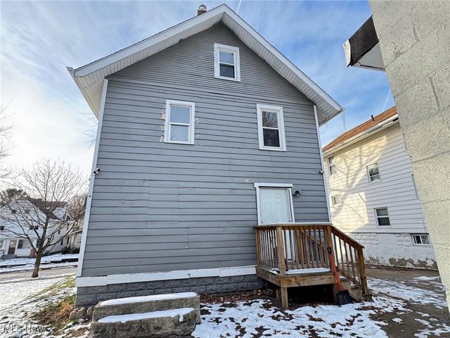 1239 Pondview Avenue, Akron, OH 44305