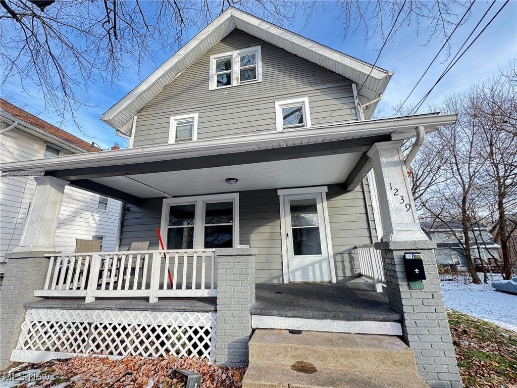 1239 Pondview Avenue, Akron, OH 44305