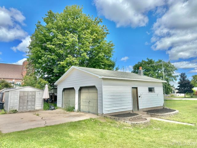 317 Main Street, Norway, MI 49870