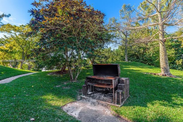 3760 Inverrary Drive 2P, Lauderhill, FL 33319