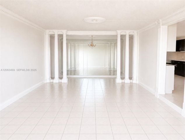 3760 Inverrary Drive 2P, Lauderhill, FL 33319