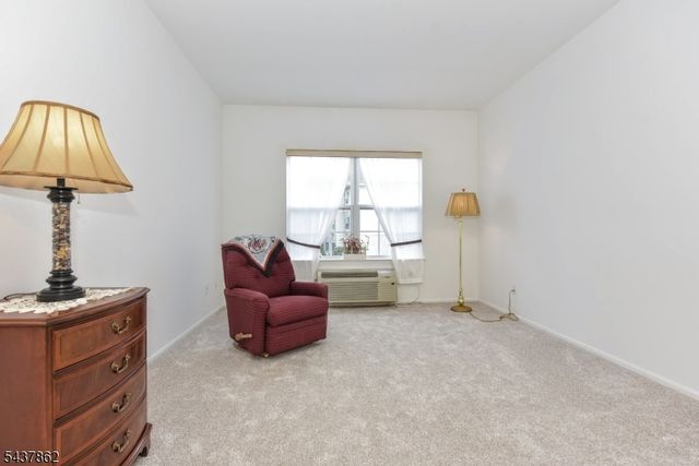 5420 Richmond Rd 420, West Milford Twp., NJ 07480