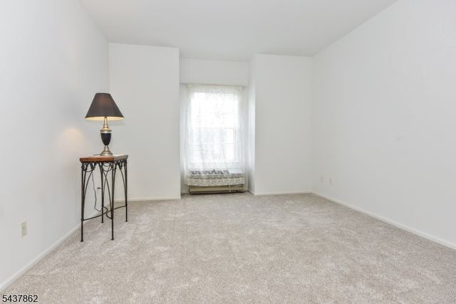 5420 Richmond Rd 420, West Milford Twp., NJ 07480