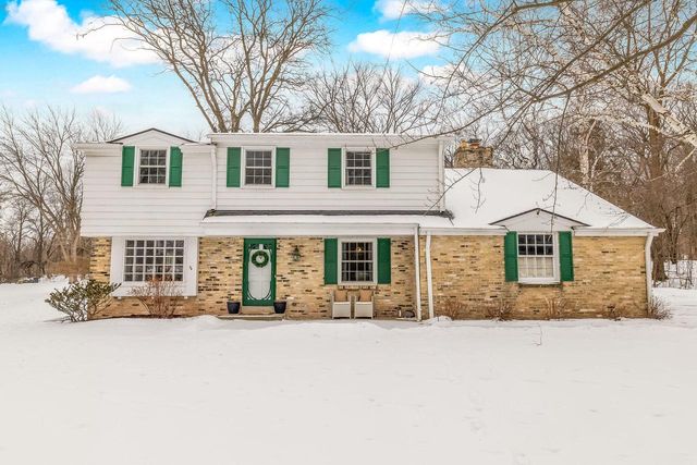 14625 Club DRIVE, Elm Grove, WI 53122