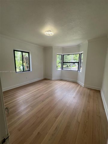 2910 SW 2nd Ave, Miami, FL 33129