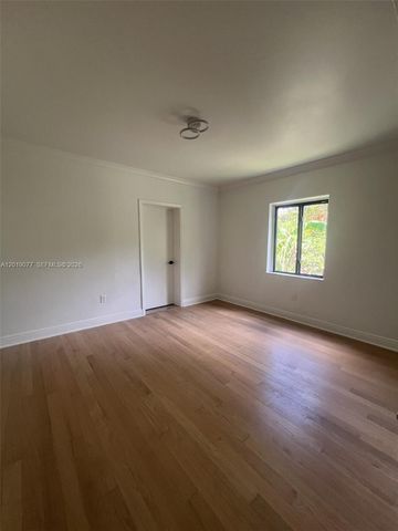 2910 SW 2nd Ave, Miami, FL 33129